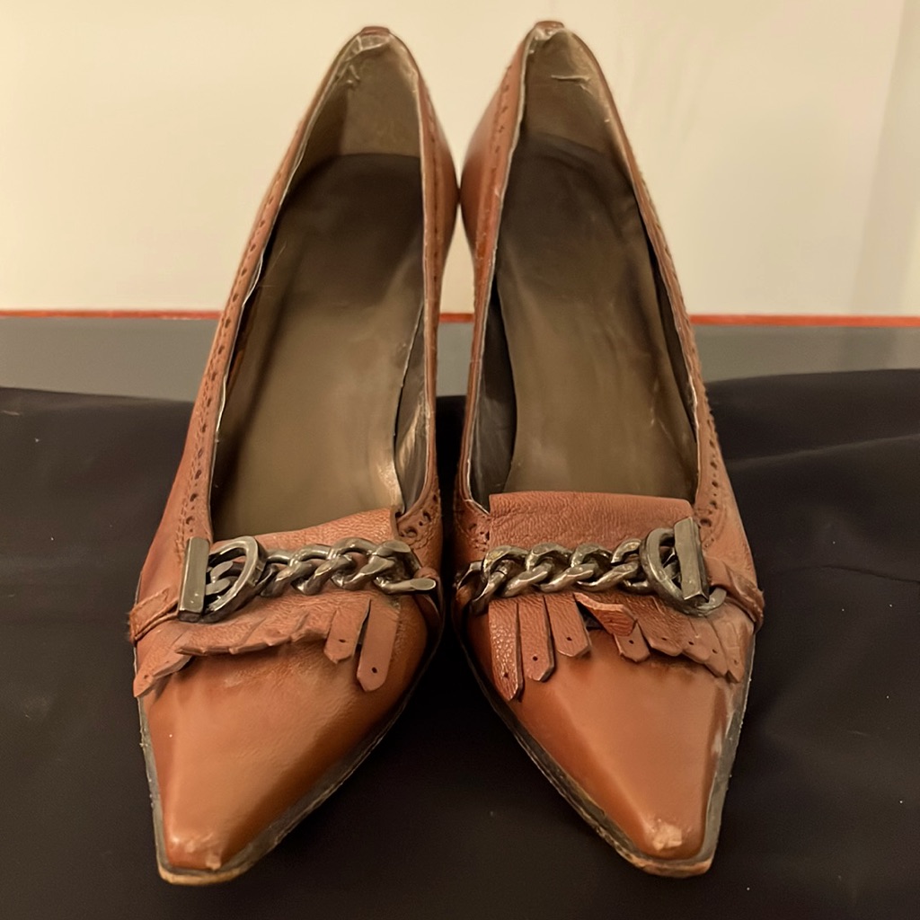 Stuart Weitzman Spectator-Style Kitten Heel